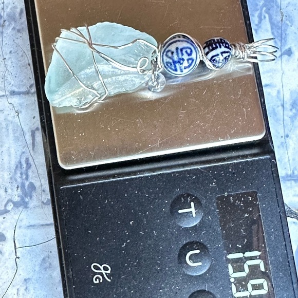 Sea Glass and ceramic bead pendant Wire Wrapped Handmade Art To Wear 4226 Y - Picture 5 of 9